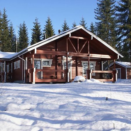 Kartanohotelli Satulinna Huvilat Hirvensalmi Exterior photo