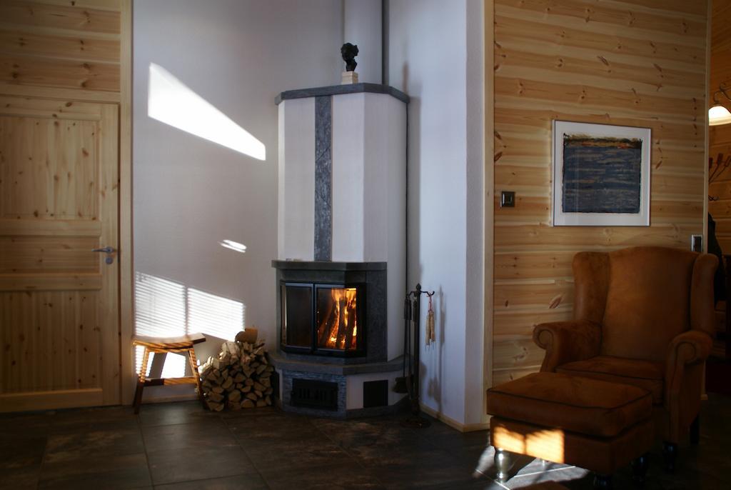 Kartanohotelli Satulinna Huvilat Hirvensalmi Room photo